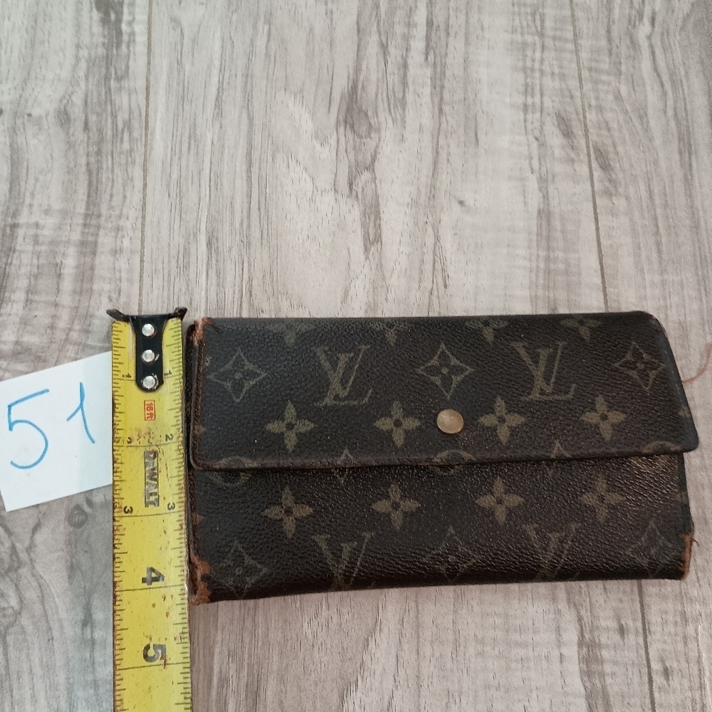 Louis Vuitton Vintage Monogram Porte Tresor International Wallet - Picture 12 of 12